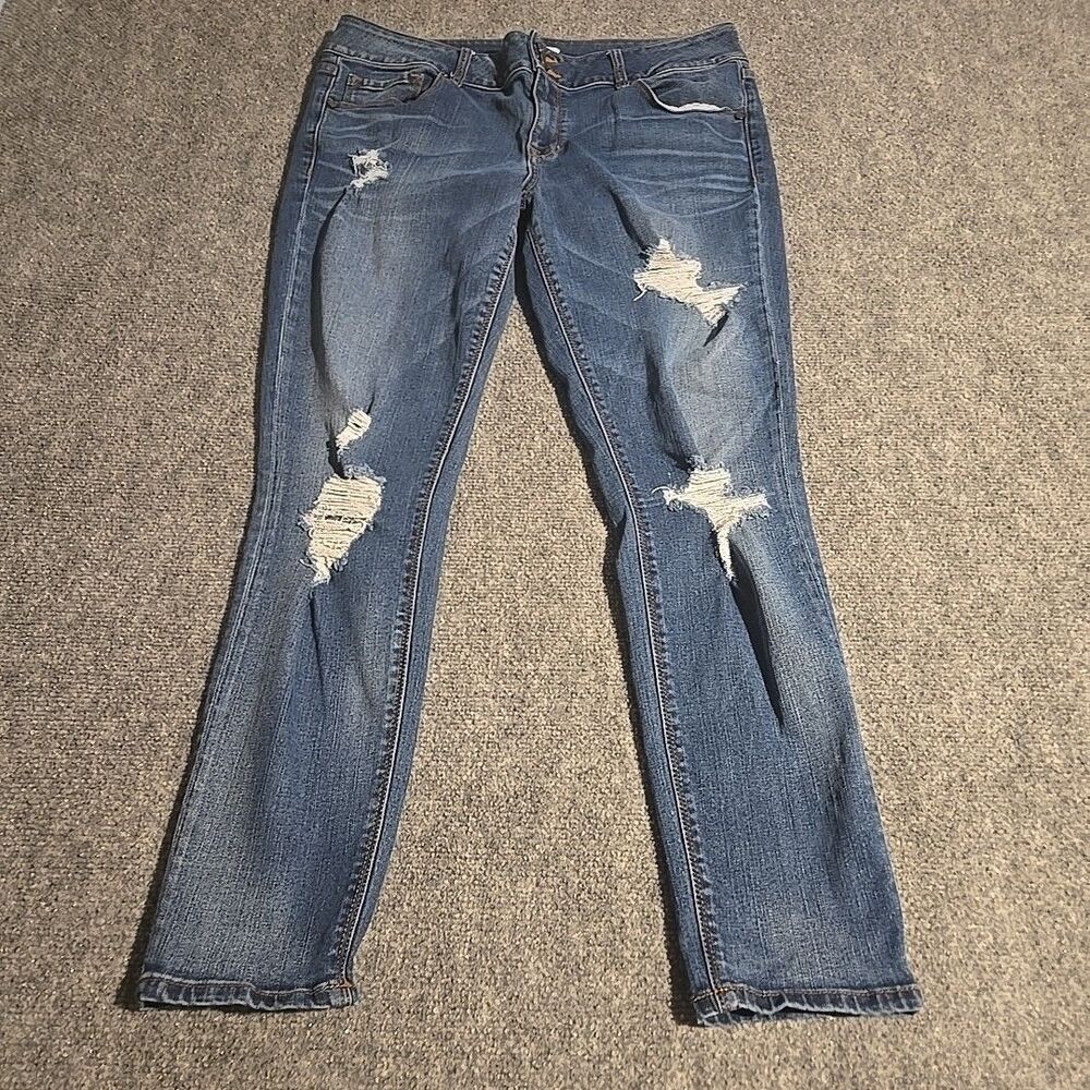 Refuge Denim Jeans Womens 14 Blue Distressed Stretchy Straight Pockets